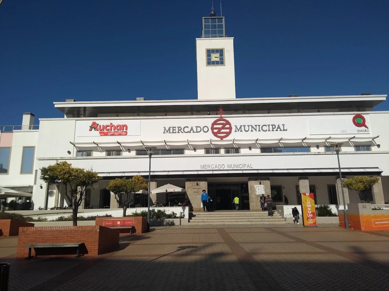 Estacionamento do Mercado Municipal de Faro em obras modernização